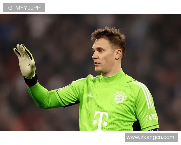 诺伊尔与梅西的巅峰对决足球场上的传奇之战与荣耀时刻