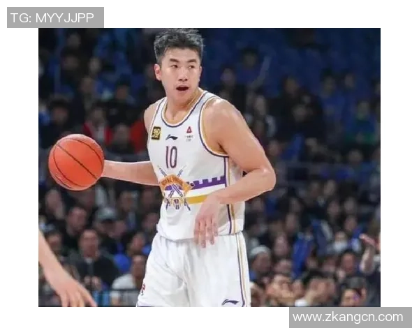 邹雨宸：从篮球新星到职业赛场的奋斗与成长之路