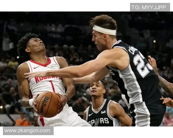 今天火箭对阵马刺精彩比赛录像回放及精彩瞬间分析