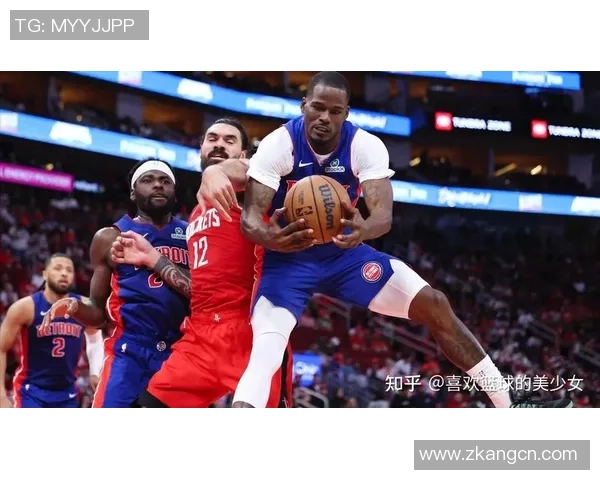 休斯顿火箭与底特律活塞激战正酣谁能在NBA赛场上笑到最后