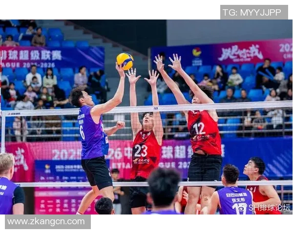 中国男排迎战台山排球力争胜利展现团队精神与竞技风采